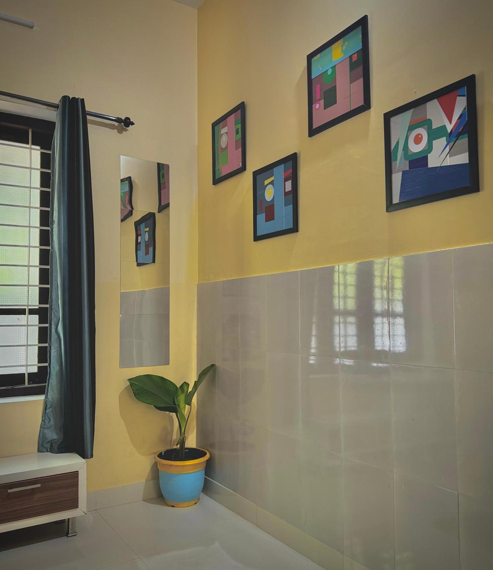 The Yellow Submarine Varkala Exterior photo