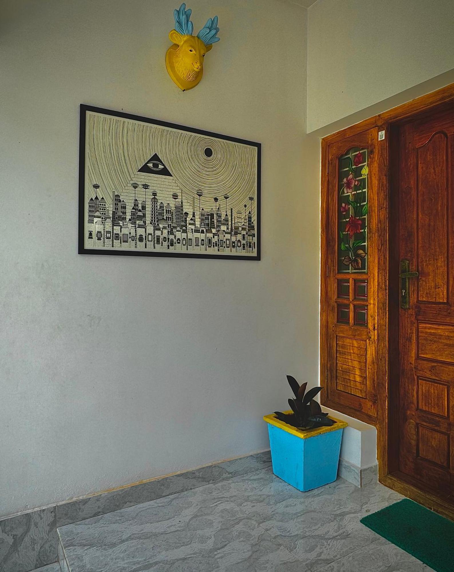 The Yellow Submarine Varkala Exterior photo
